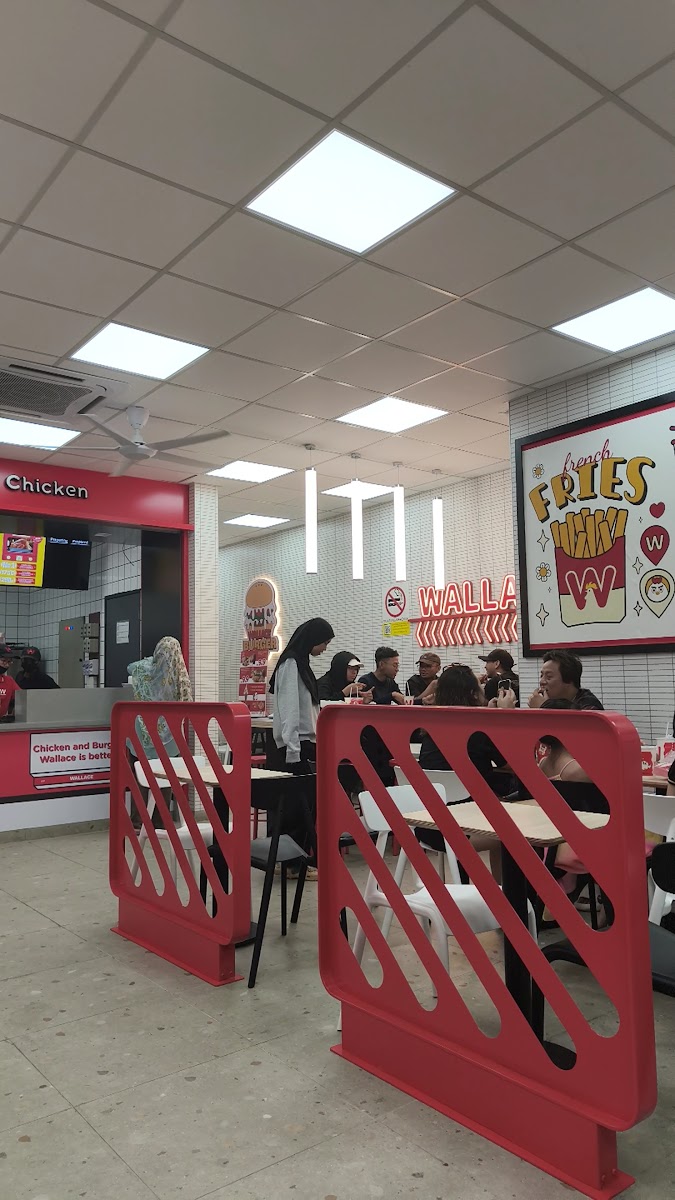 WALLACE PULAI MUTIARA Photo 2