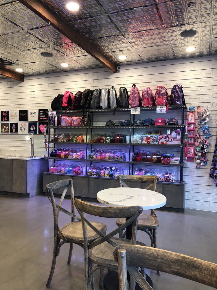 Scoop Shop Photo 6