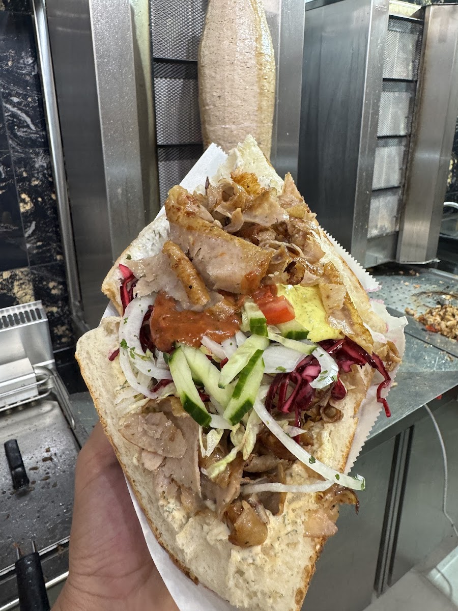 GASTFREUND Döner&Burger Photo 2