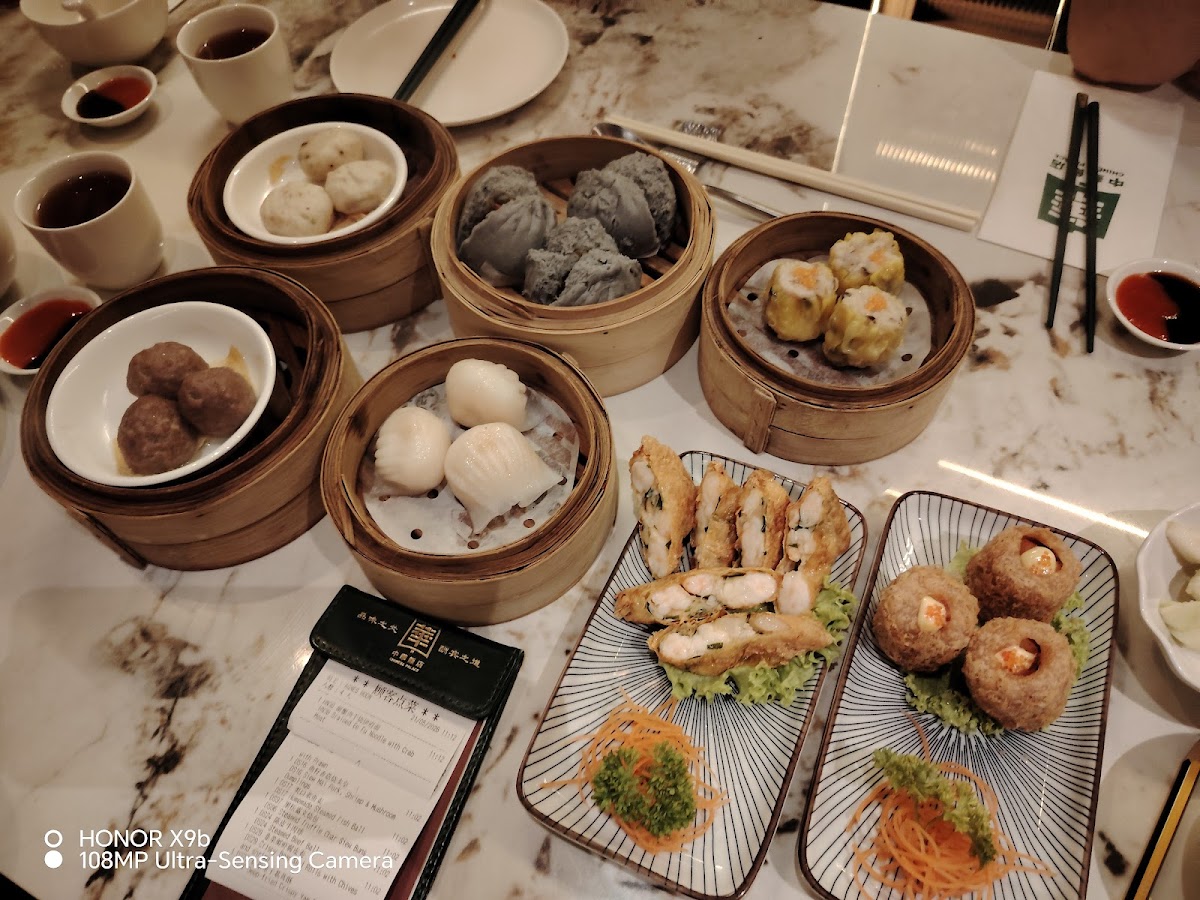 Chinese Palace Restaurant 中华饭店 Photo 4