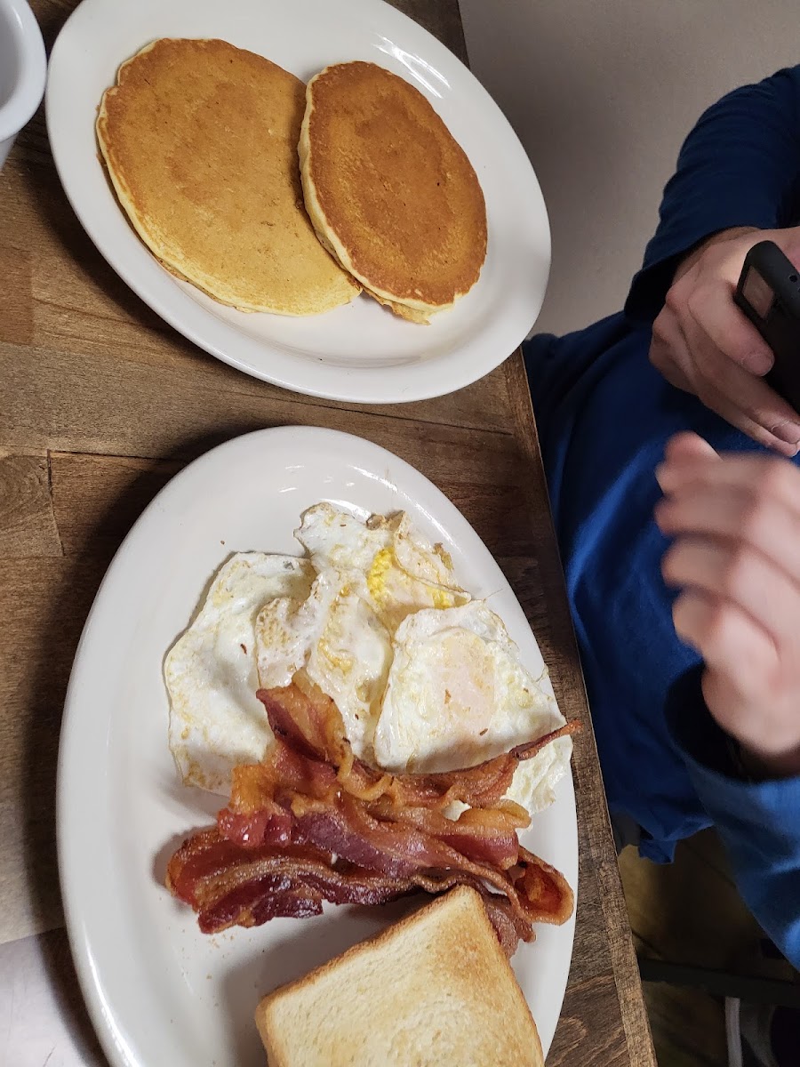 Kountry Kitchen Restaurant Photo 9