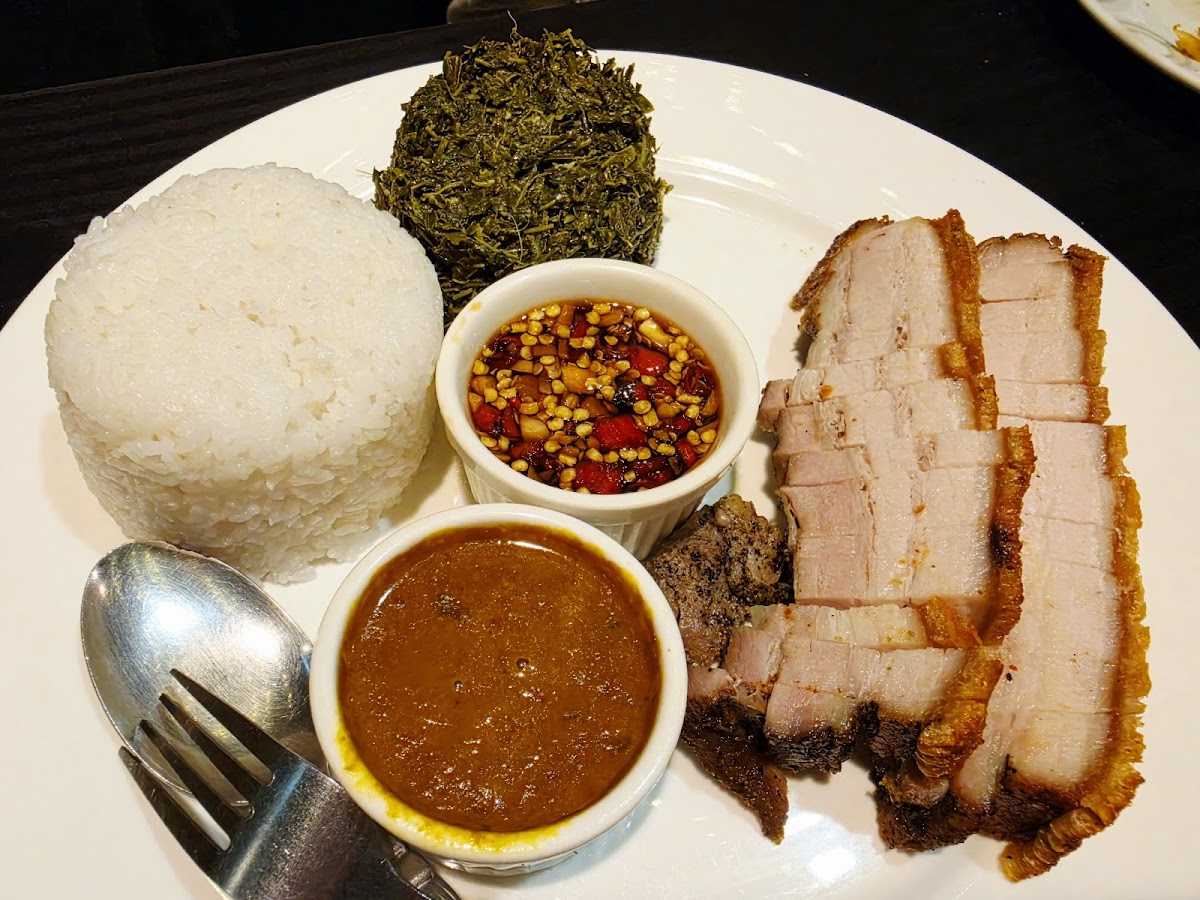 Mike's Smokehouse Photo 3