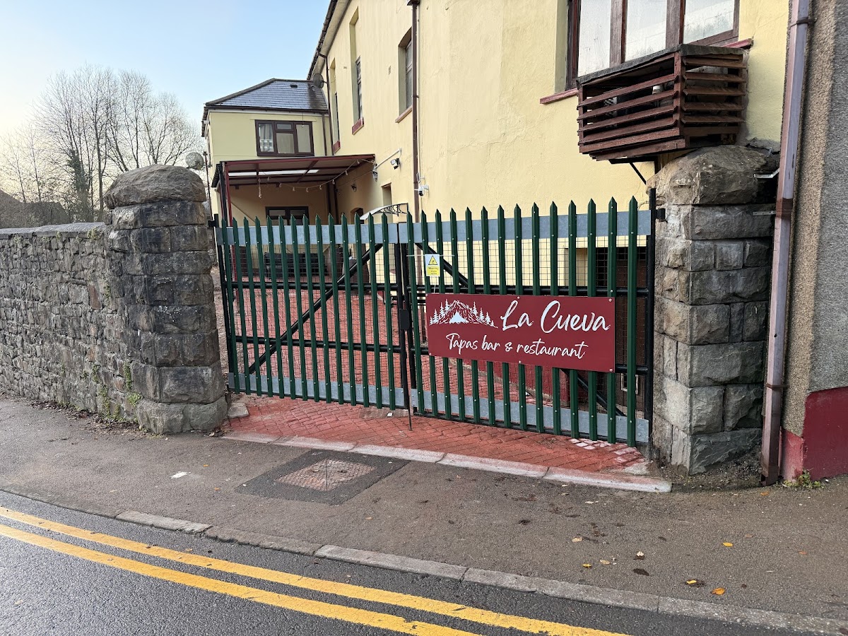 La Cueva Tapas bar & restaurant
