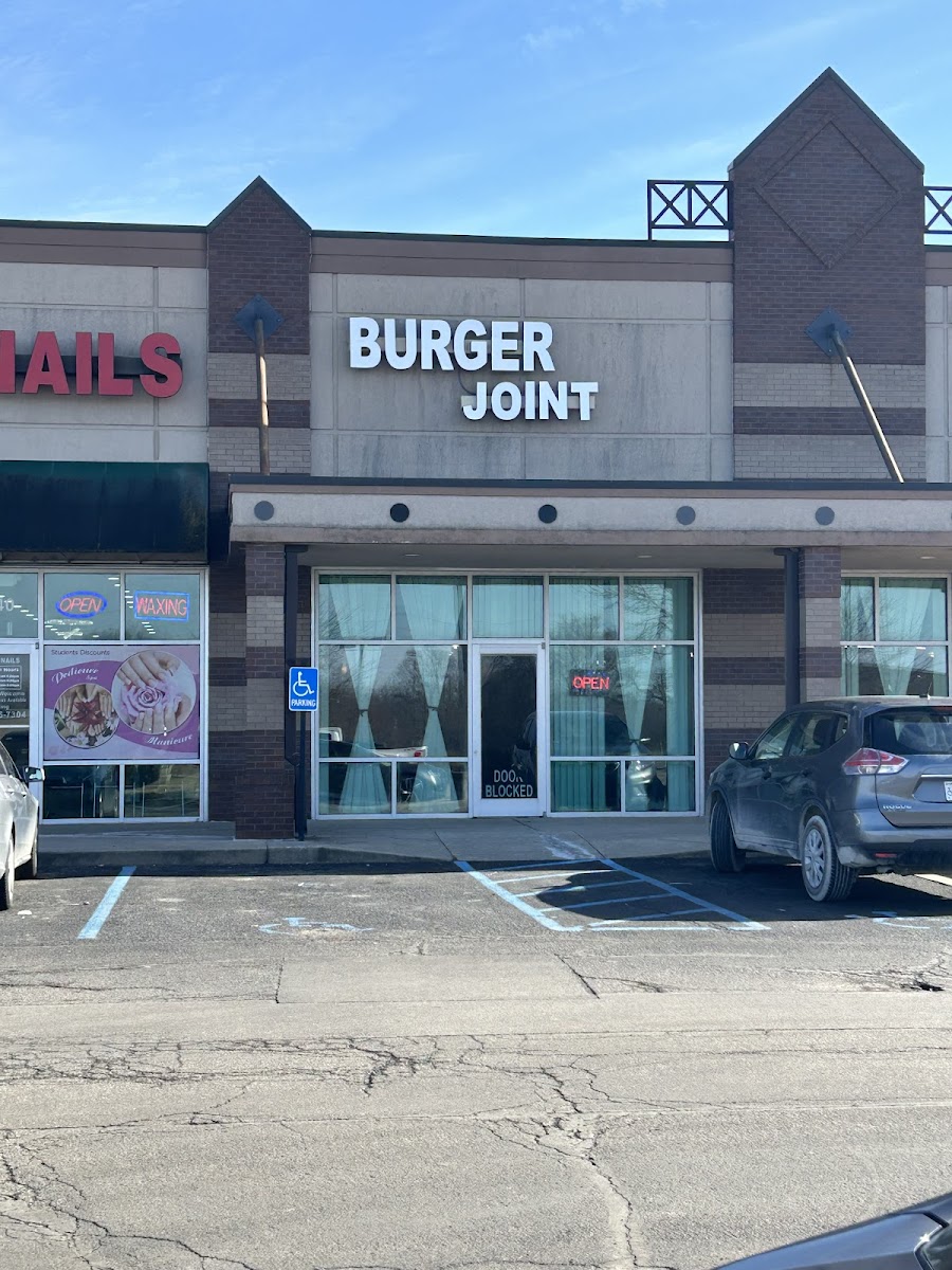 Indy’s burger joint (Camby )