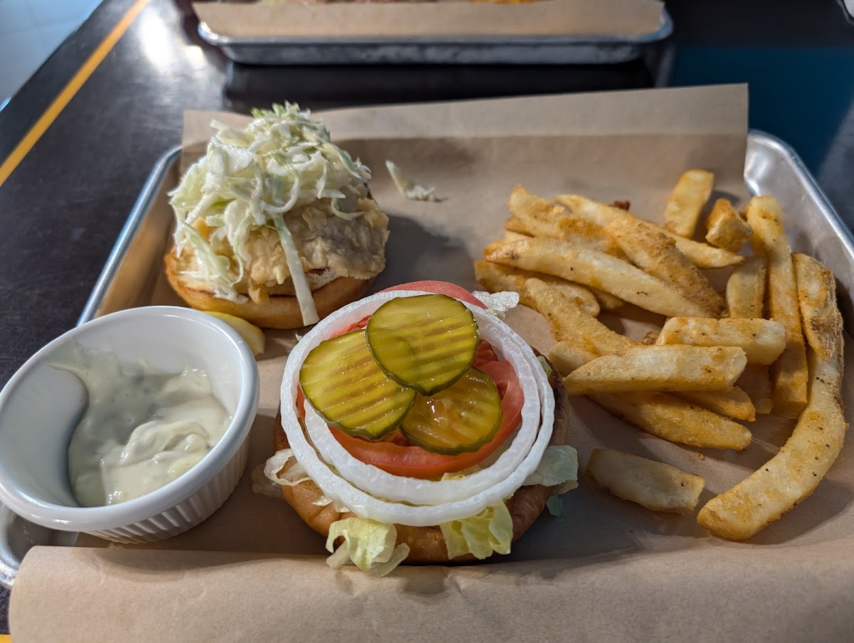Indy’s burger joint (Camby ) Photo 4