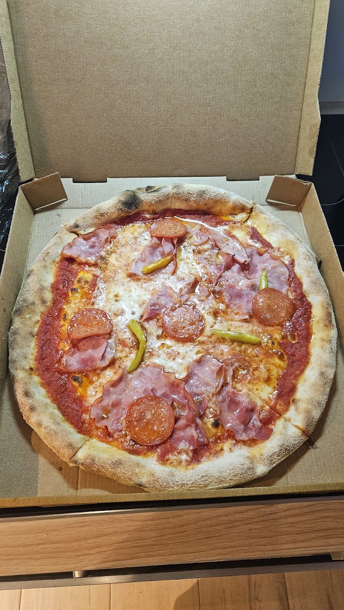 Baki's Pizza Photo 2