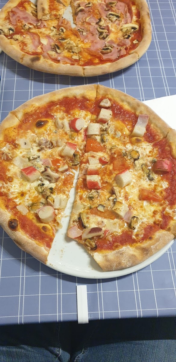 Baki's Pizza Photo 8
