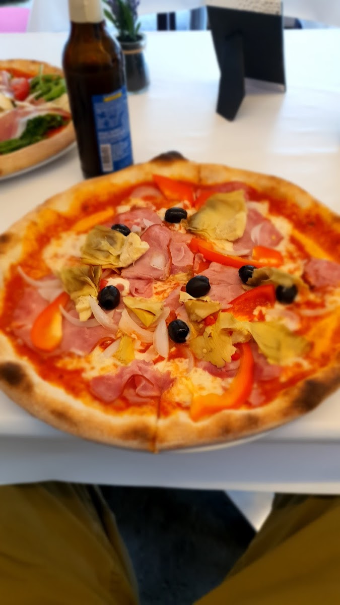 Baki's Pizza Photo 9