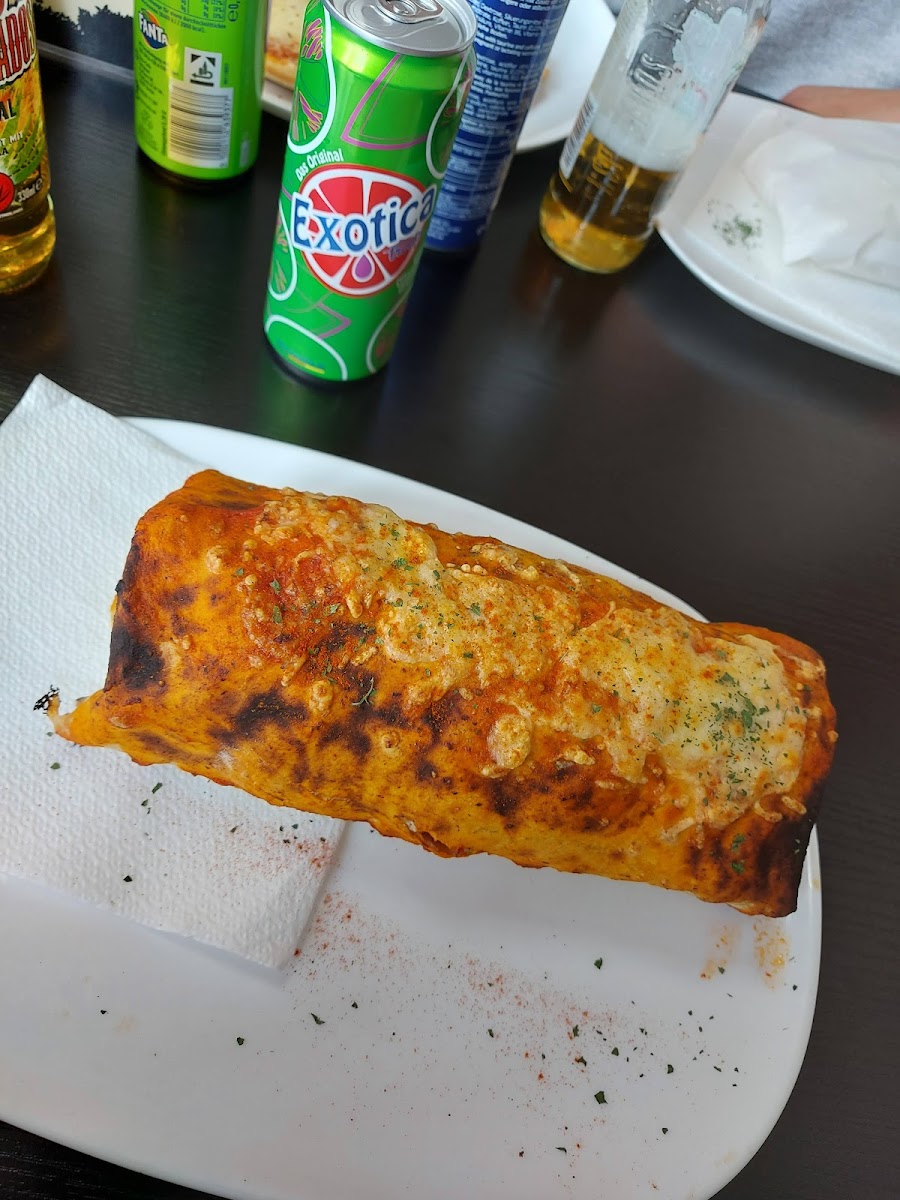 Mamut Pizzeria Photo 8