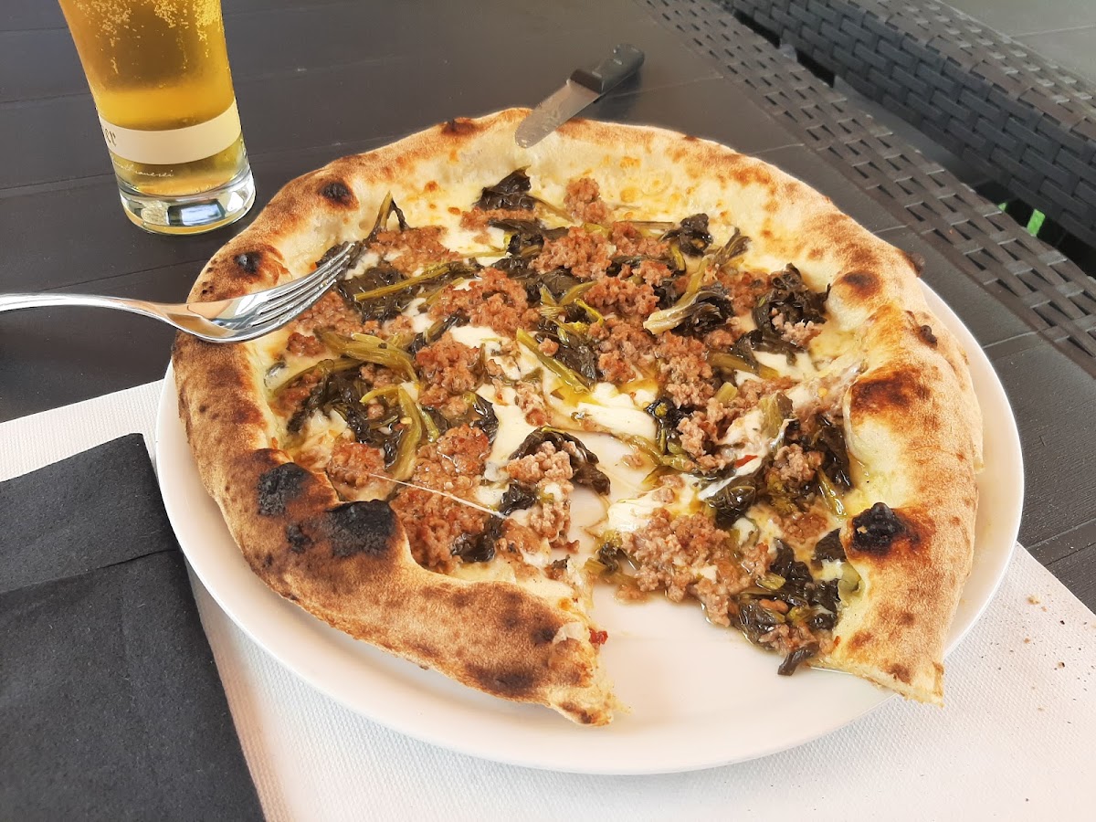 Pizzeria totò e peppino . Photo 8