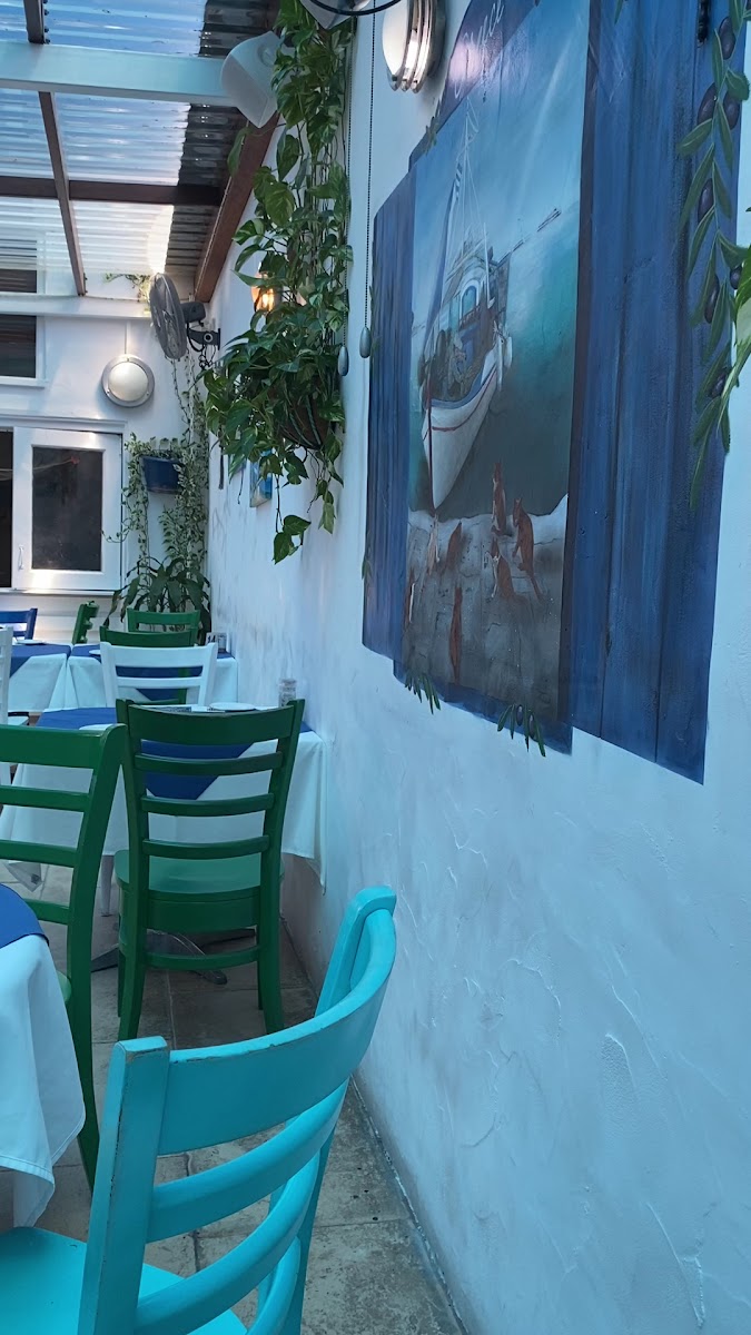 Fetta's Greek Taverna Photo 2