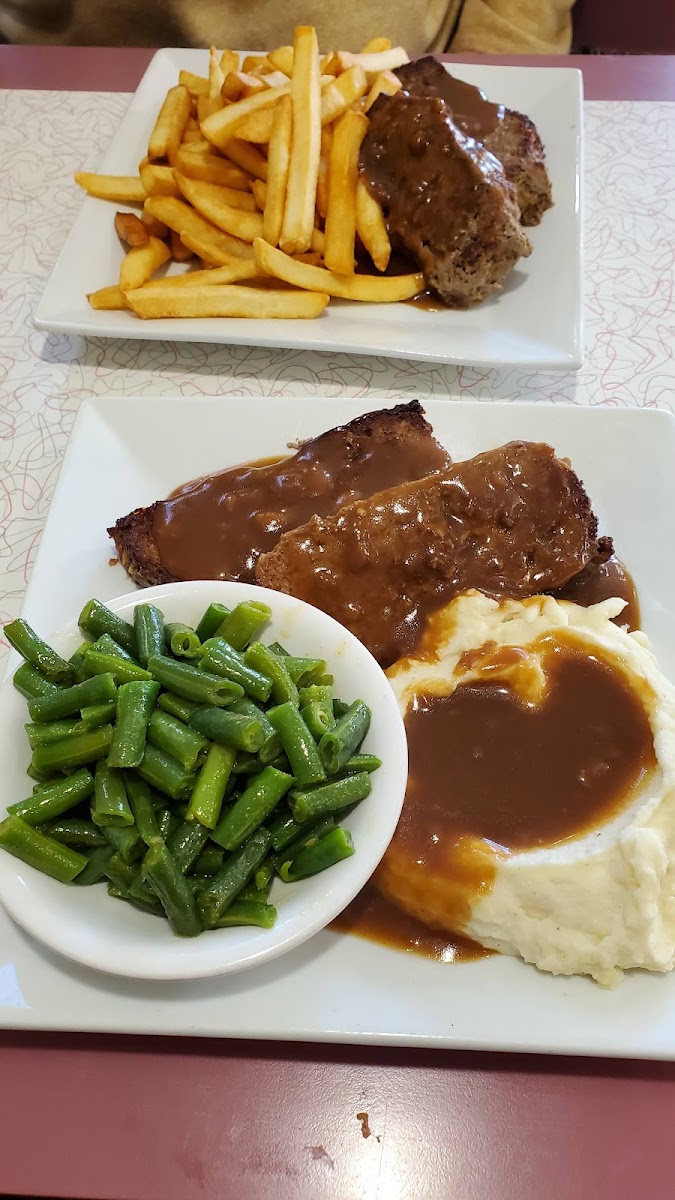 Richland Railroad Diner Photo 9