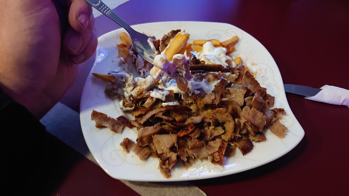 Ari's Diner Photo 6