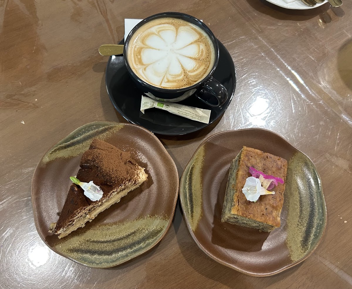 Gongcafe.cnx (บ้านก๋งคาเฟ่) Photo 4