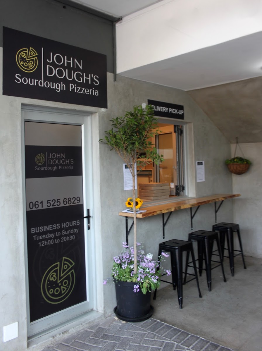John Dough's Sourdough Pizzeria, Linden