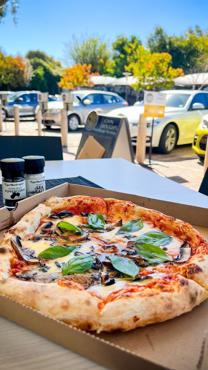 John Dough's Sourdough Pizzeria, Linden Photo 4
