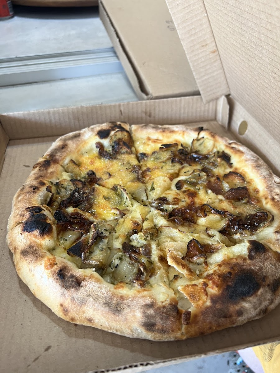 John Dough's Sourdough Pizzeria, Linden Photo 8