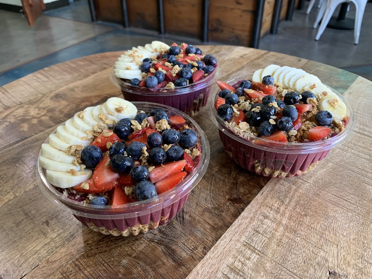 Berry Greens Juice Bar Photo 2