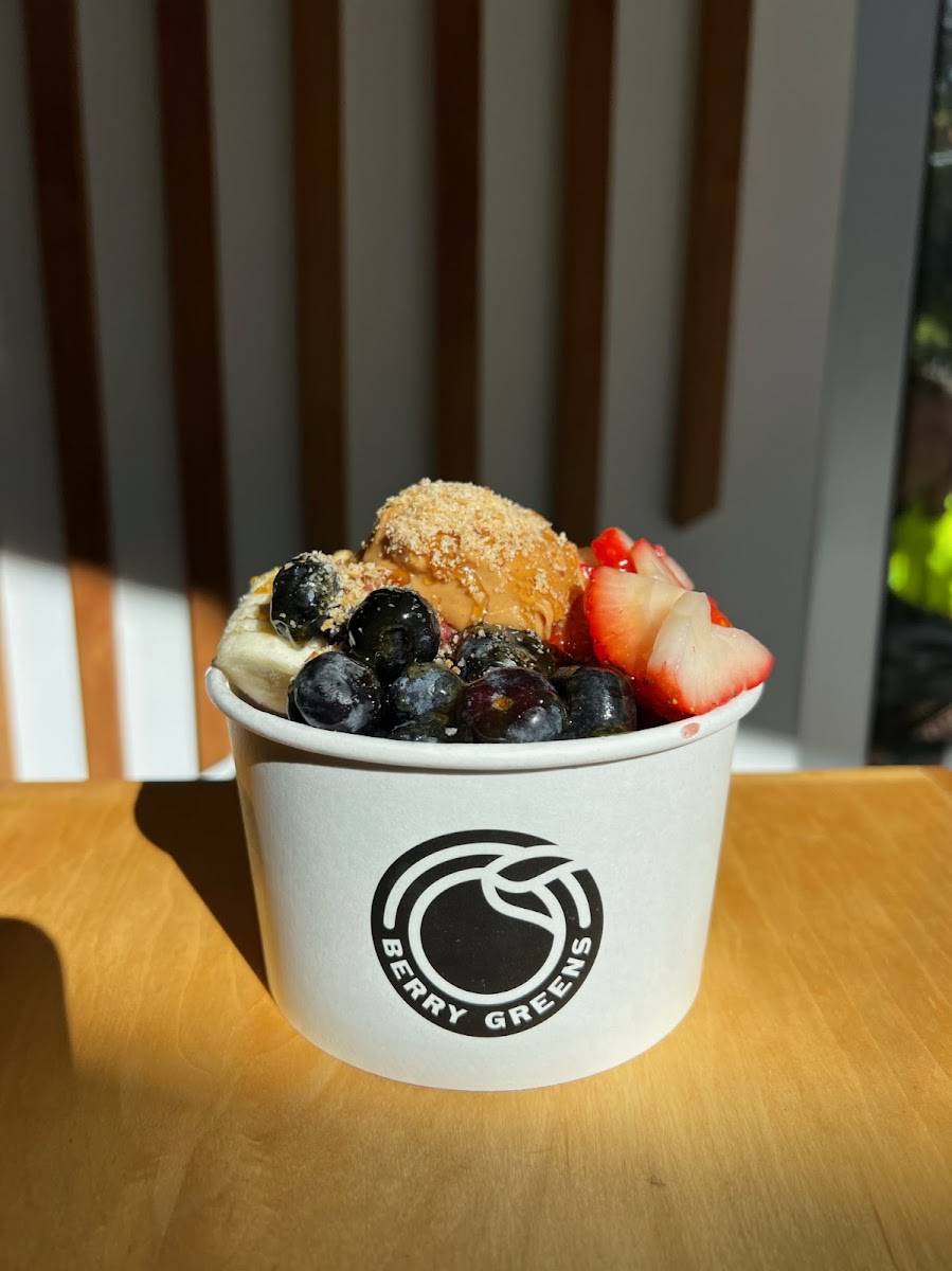 Berry Greens Juice Bar Photo 8