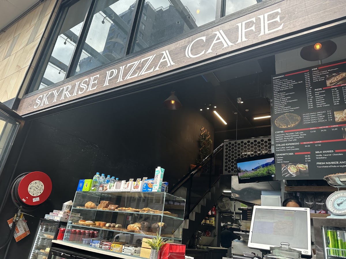 Skyrise pizza cafe Photo Menu 8
