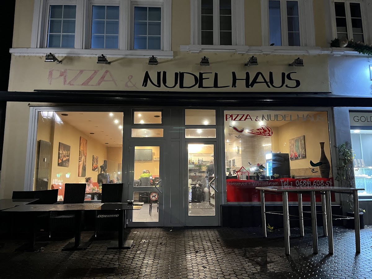 Pizza und Nudelhaus Photo 4