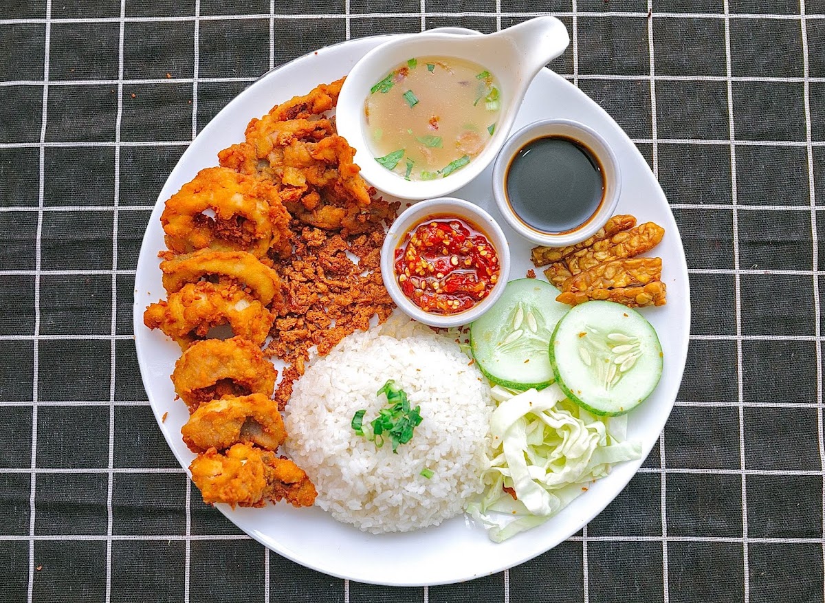 Ayam Gepuk Pak Raden Kulim Photo 2