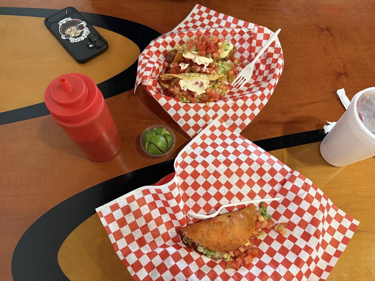 Taqueria Porfis Photo 2