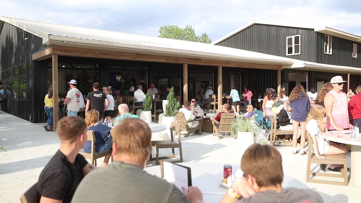 Shore House Bar & Grill Photo 7