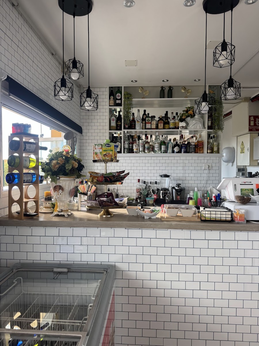 Pool Bar La Perla Photo 7