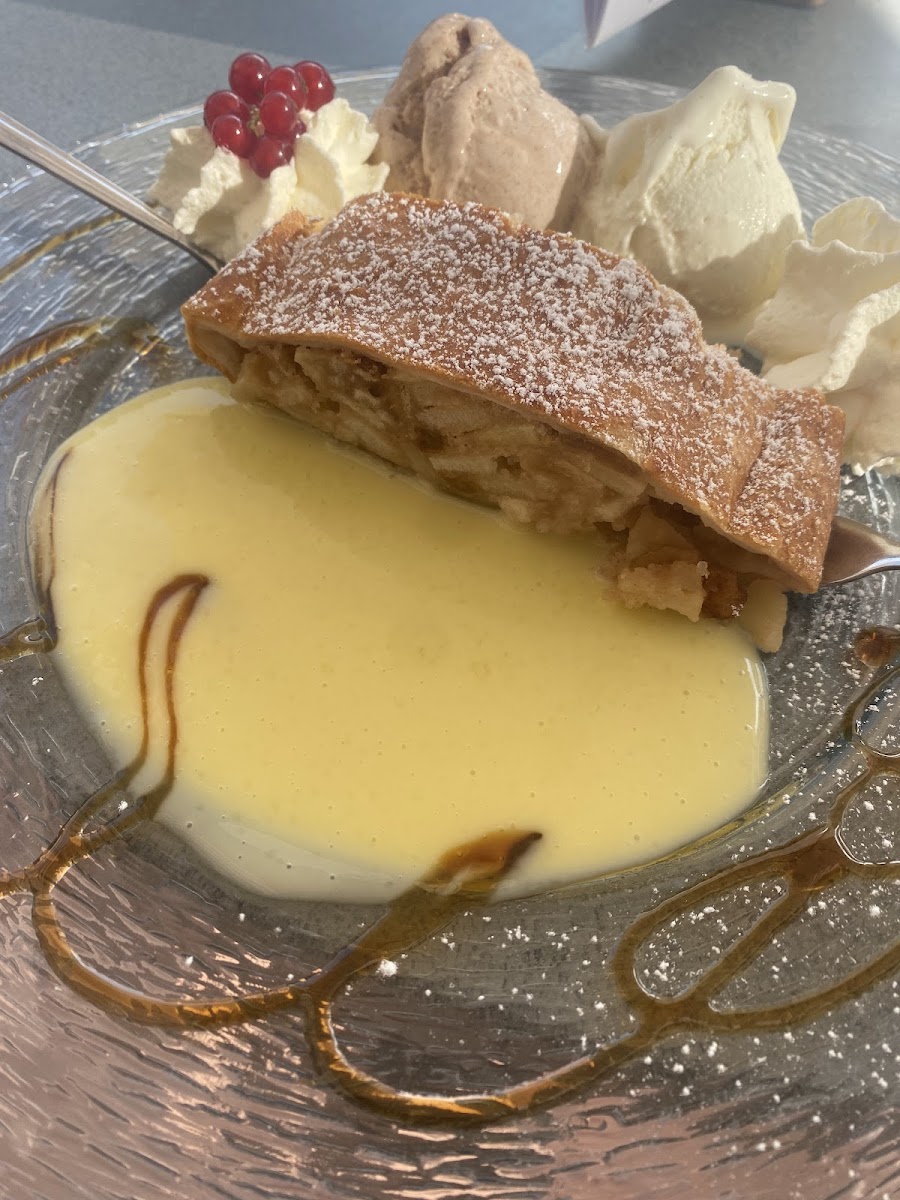 Eiscafe LuCa Photo 3