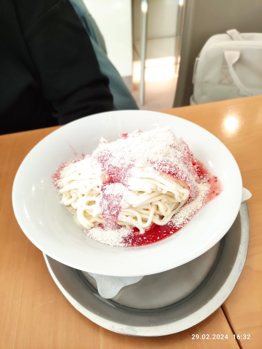 Eiscafe LuCa Photo 7