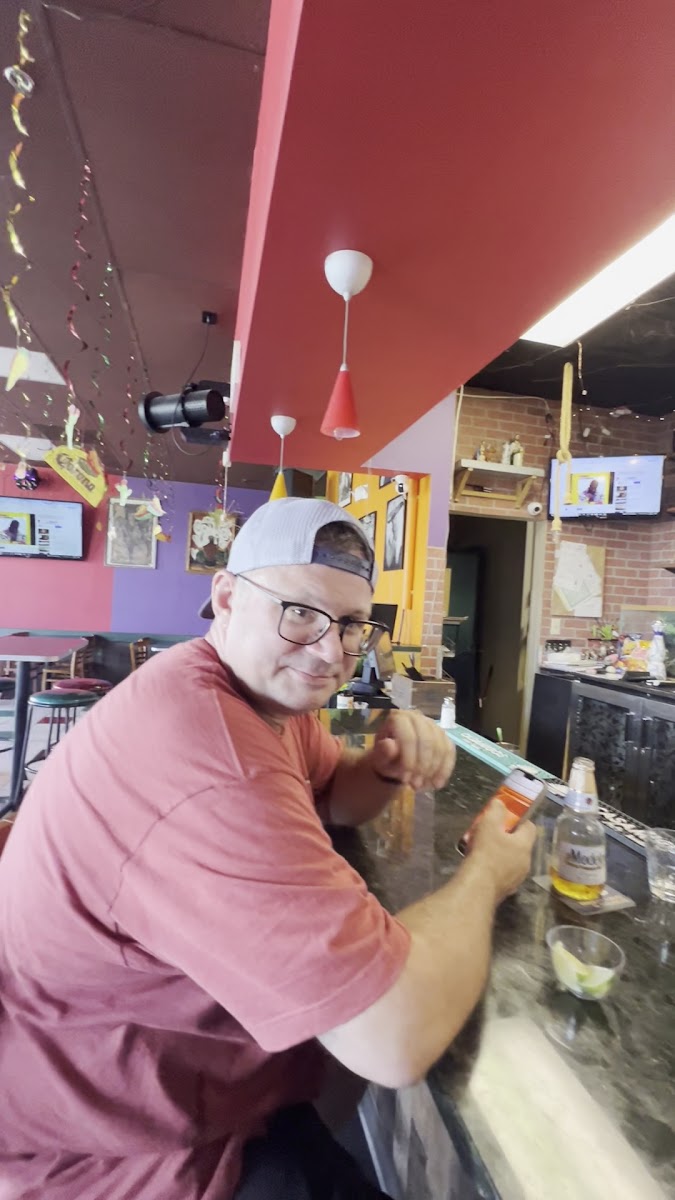 Dos Diablos Bar & Grill Photo 2