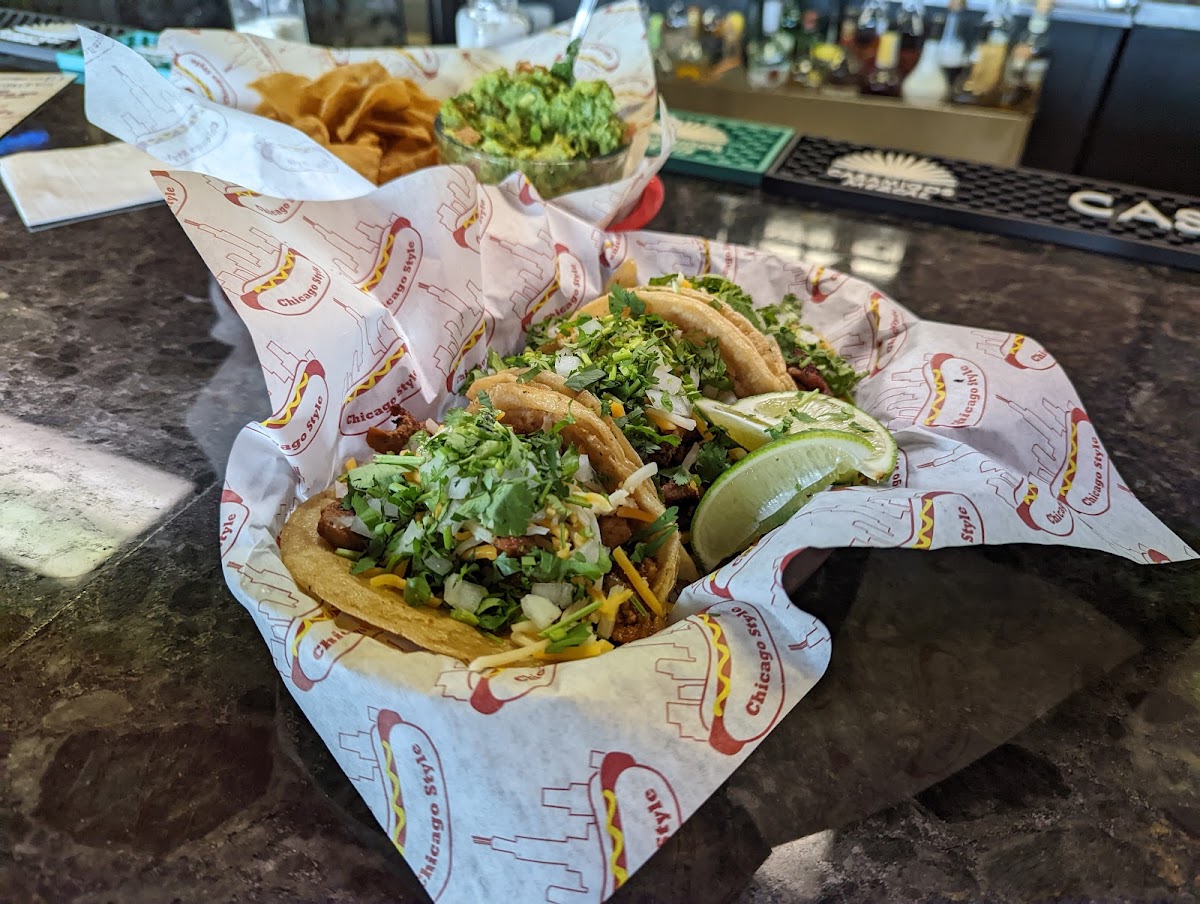 Dos Diablos Bar & Grill Photo 3