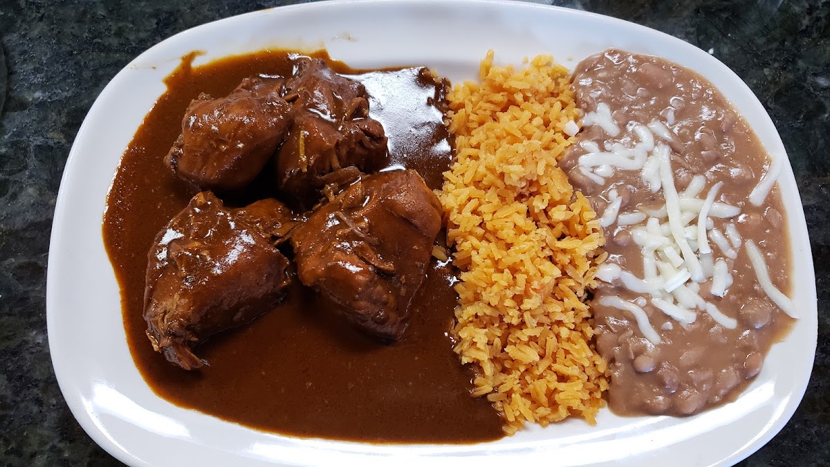 Dos Diablos Bar & Grill Photo 6