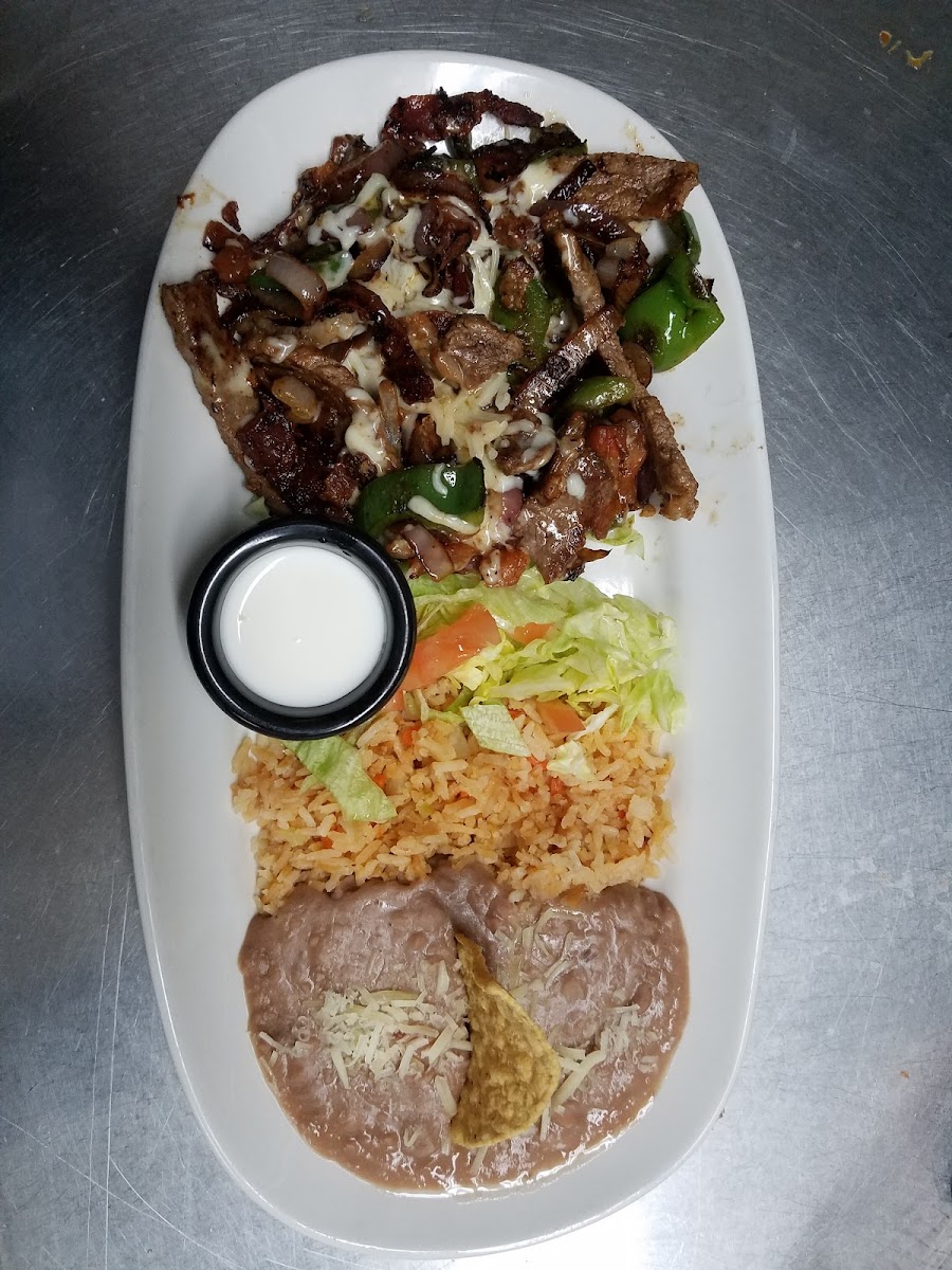 Dos Diablos Bar & Grill Photo 9