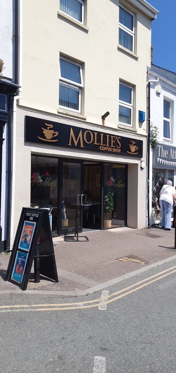 Mollies Coffee Shop Photo 3