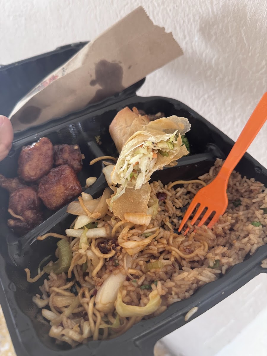 Qin Oriental Food Andares Photo 10