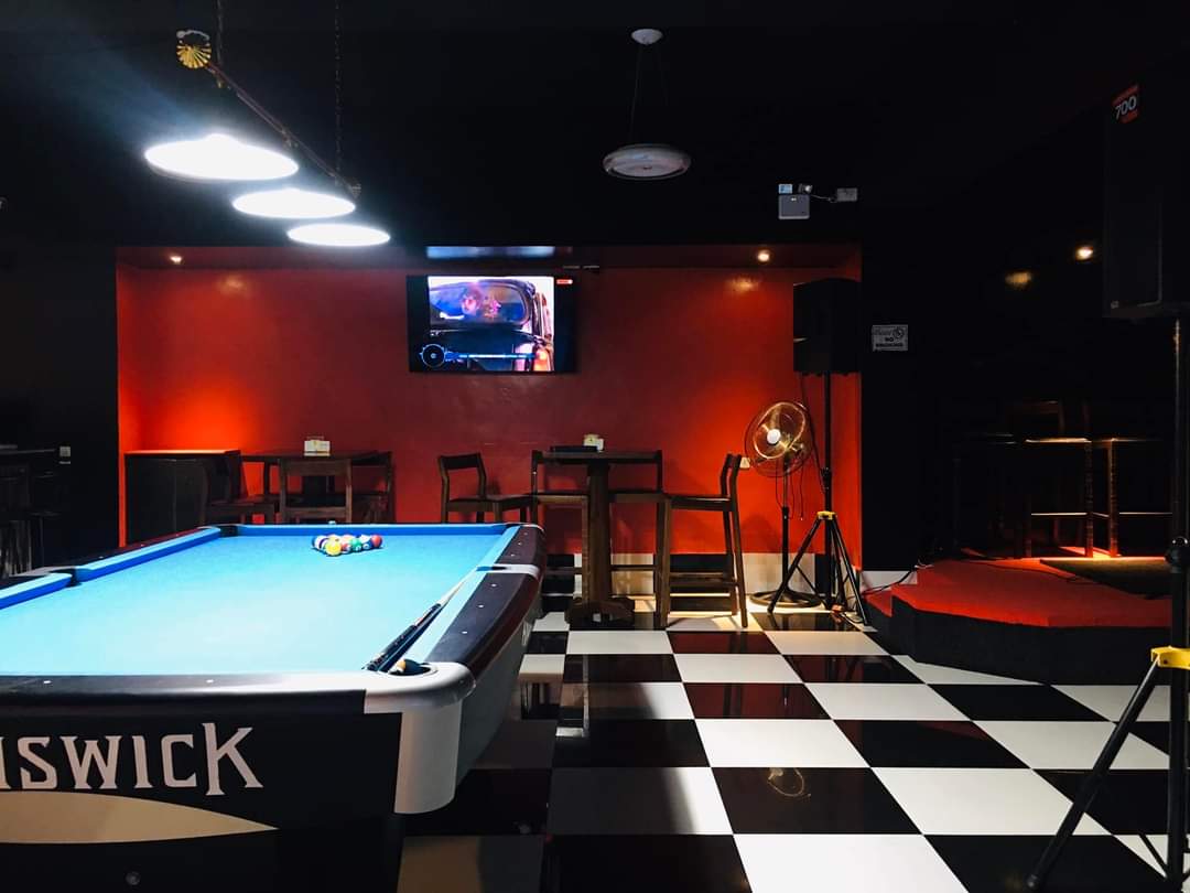 Billy's Sports Bar Photo 4
