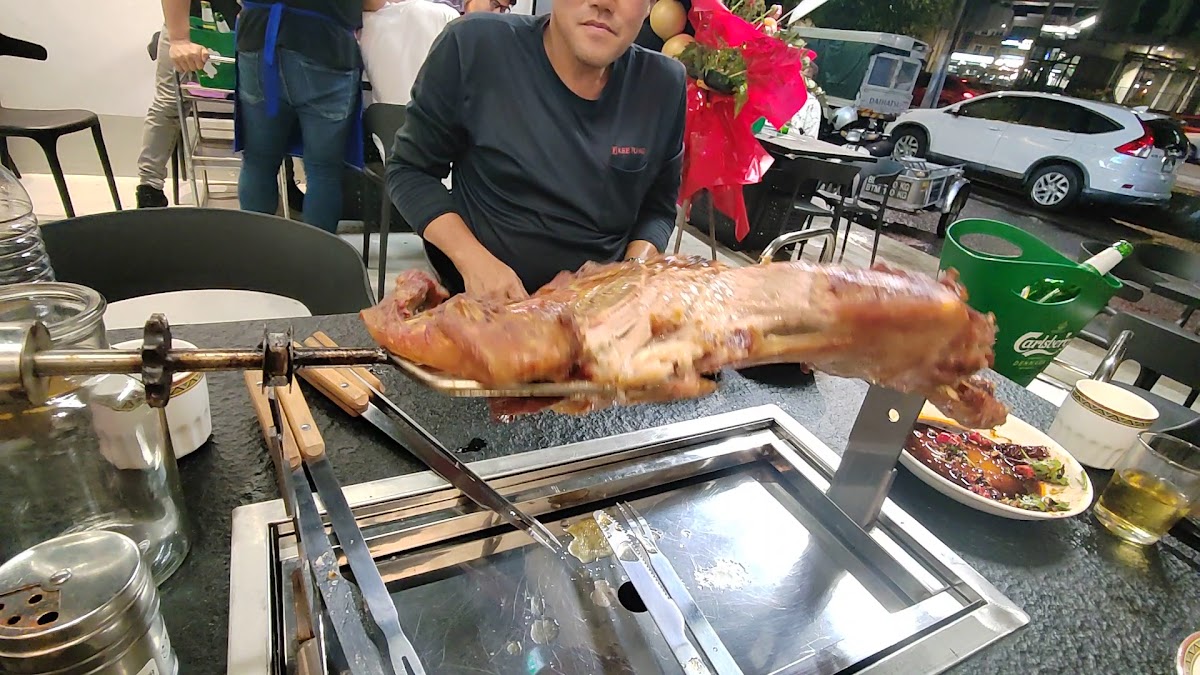 Four Masters Kitchen 四爷烤羊腿 Photo 2