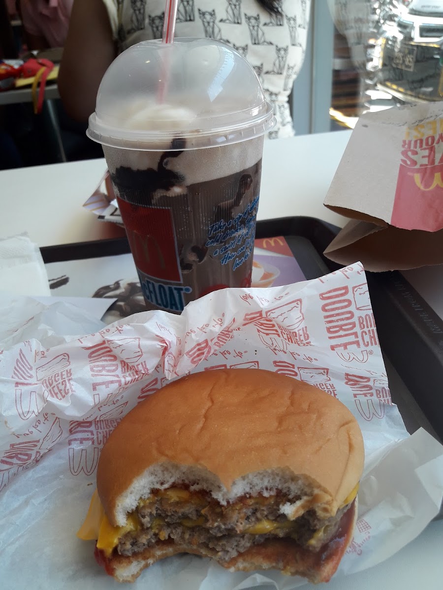 McDonald's Lepanto Photo 8