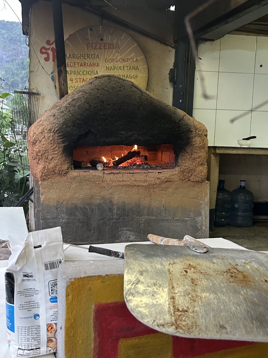 Casamia restaurant and pizzeria Photo 4