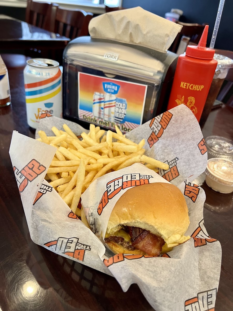 Burgers on the Edge Photo 9