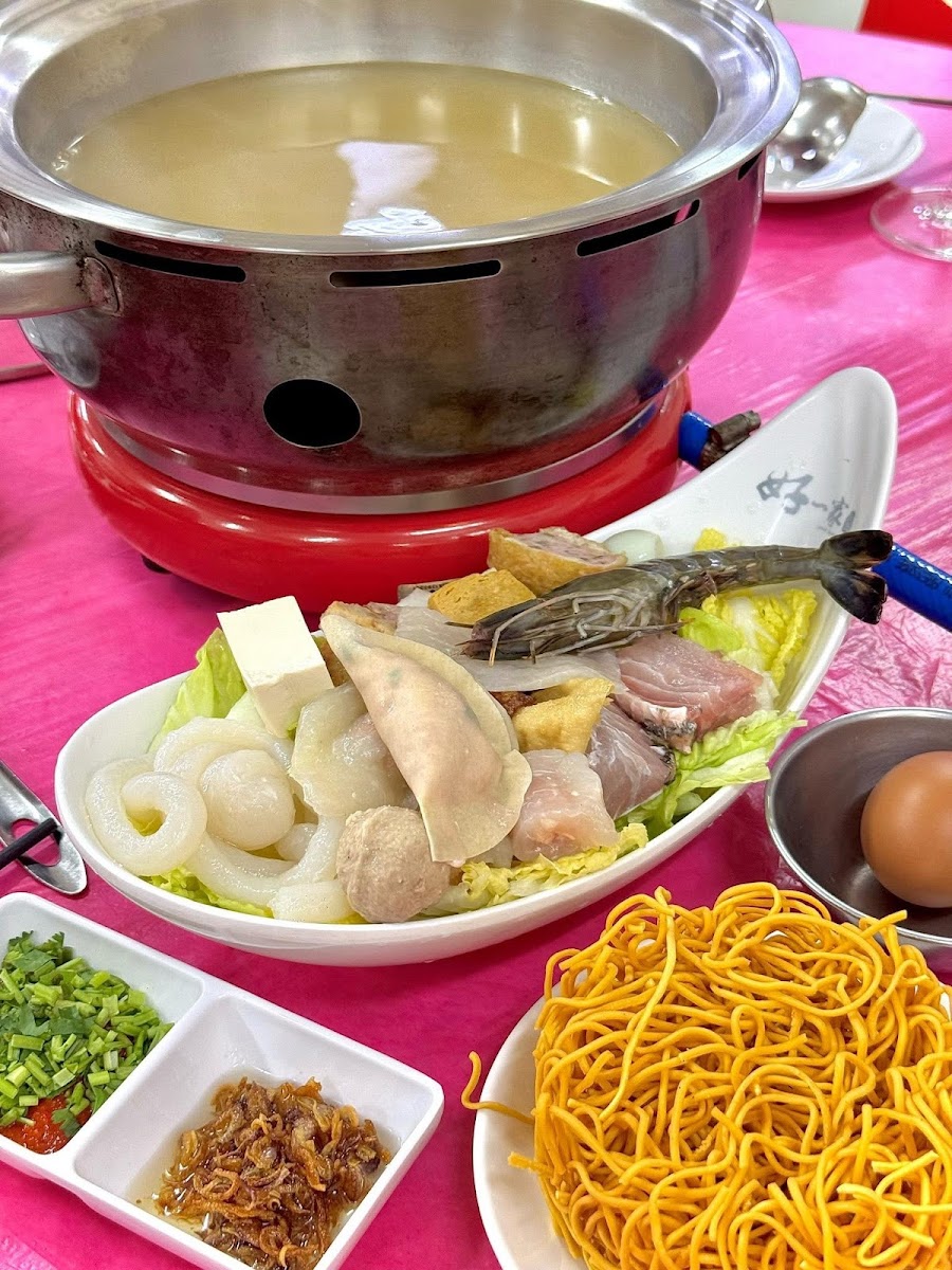 Good Family Steamboat 好一家海鲜火锅餐厅 Photo 3
