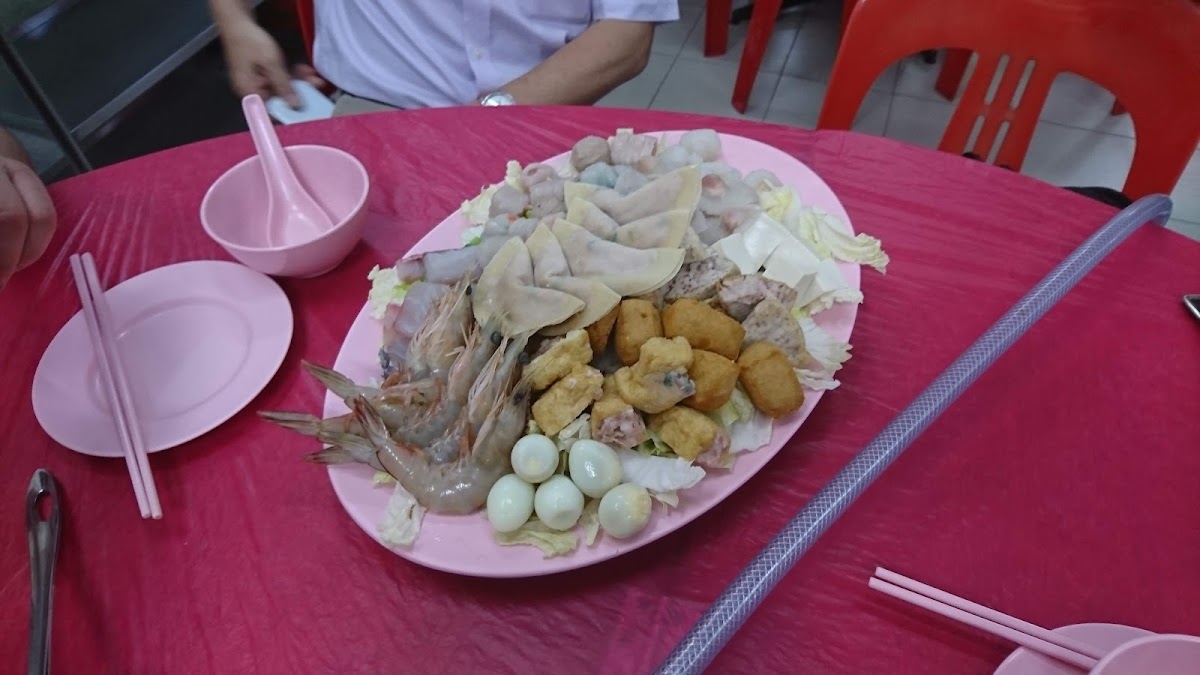 Good Family Steamboat 好一家海鲜火锅餐厅 Photo 9