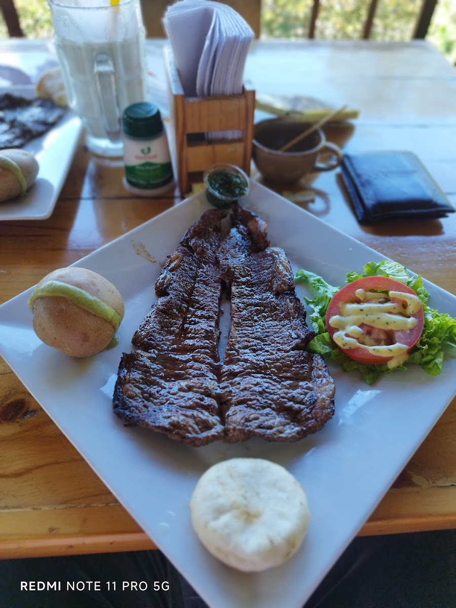 Tute Parrilla Photo 3