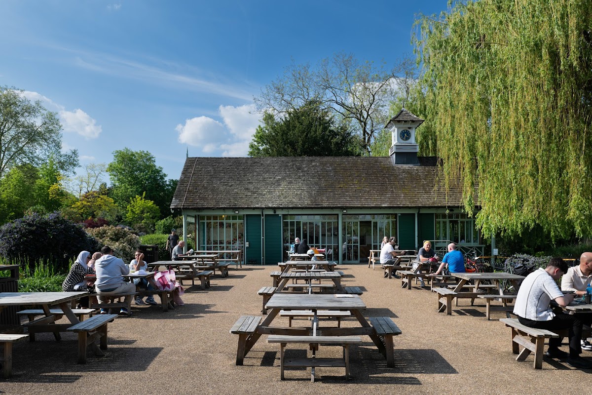The Waterside Café