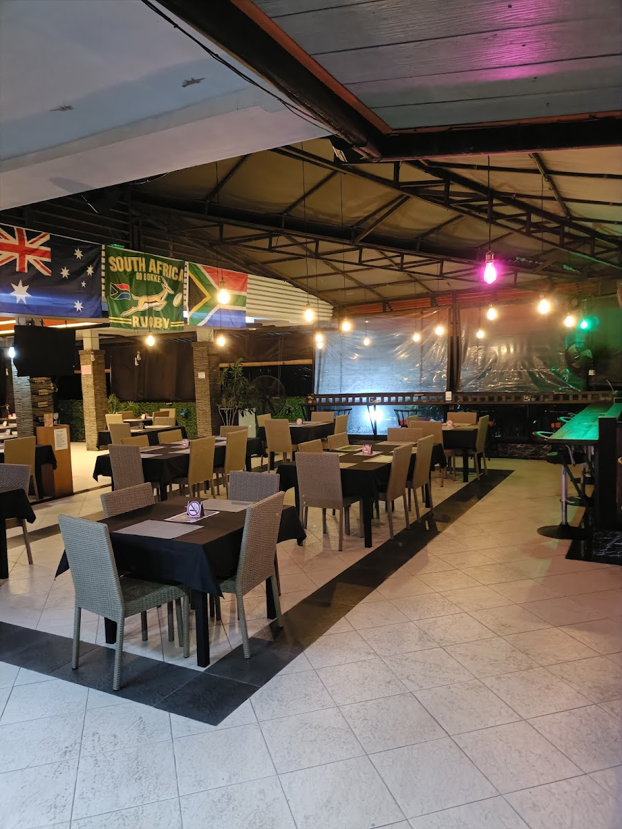 Olip's Restaurant Photo 6