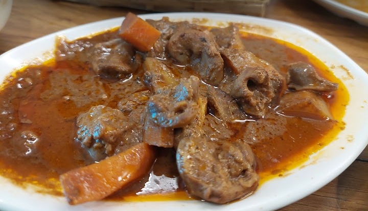 Goring's Pancit Malabon Restaurant Photo 7