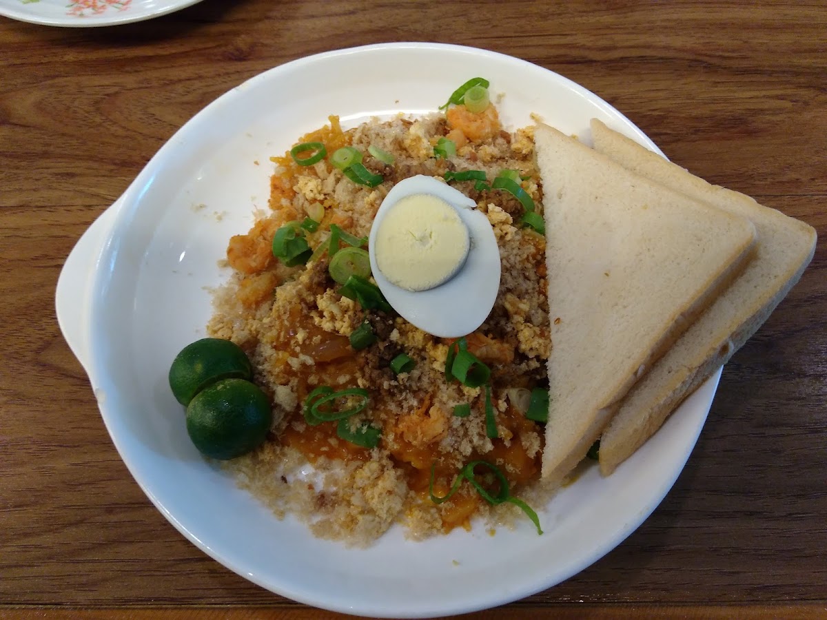Goring's Pancit Malabon Restaurant Photo 9