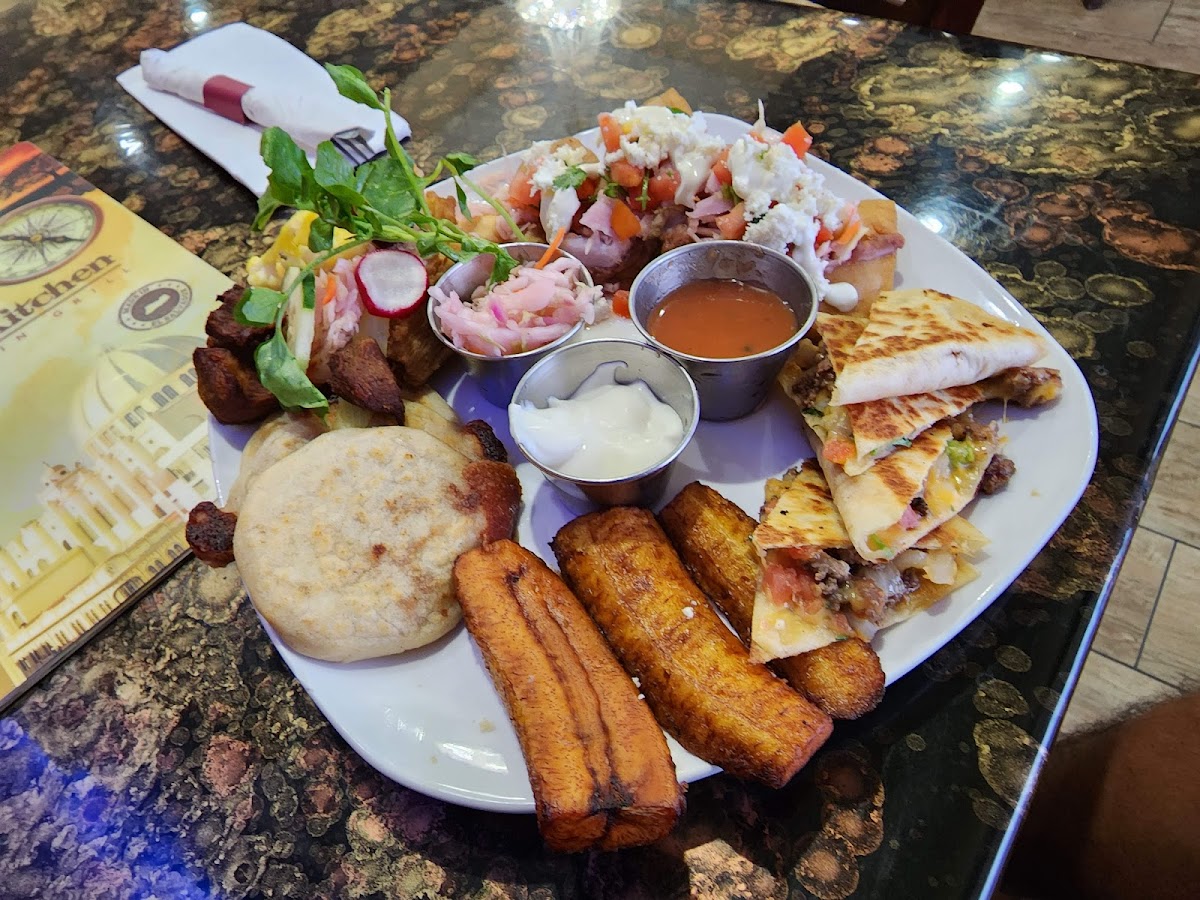 Comida Salvadoreña Photo 5